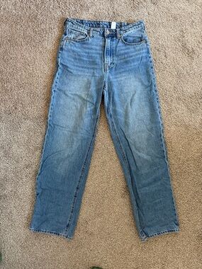 Classic Straight-Leg Light Blue Denim Jeans